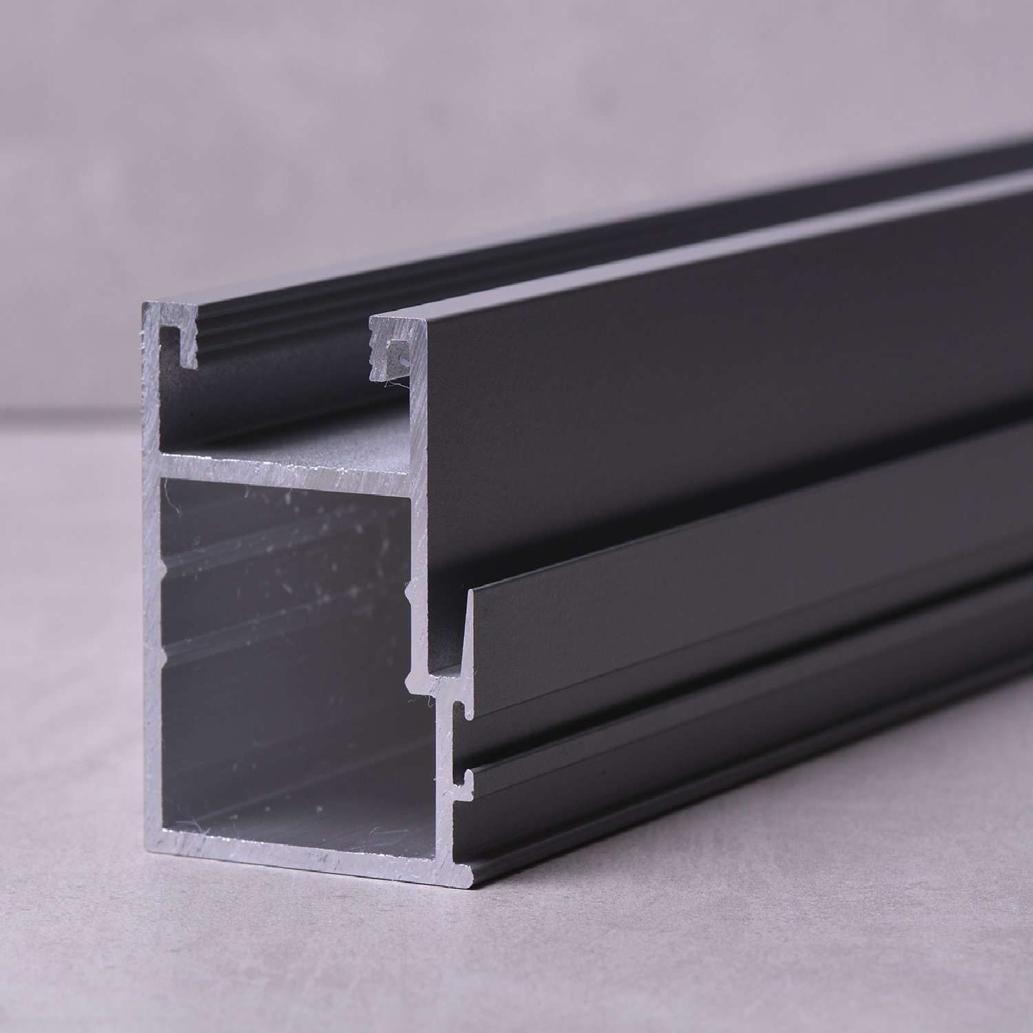 PVDF-Pulverbeschichtungs-Aluminium-Türfensterprofil
