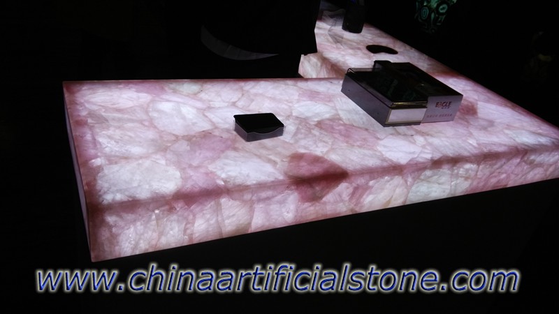 Pink Crystal Countertops Backlit-Effekt