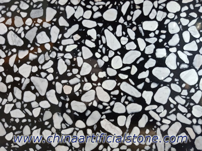Große weiße Cobble-Aggregat-schwarze künstliche Marmorplatten

