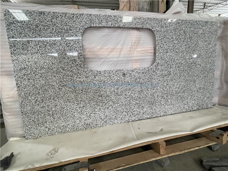 Fertigarbeitsplatte aus Granit