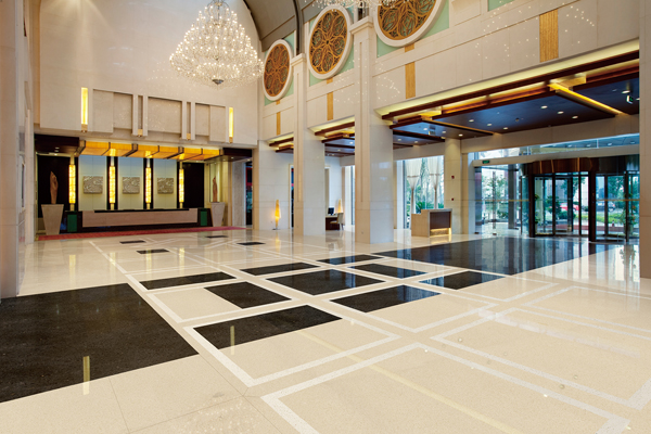 Bodentechnikfliesen für Hotels