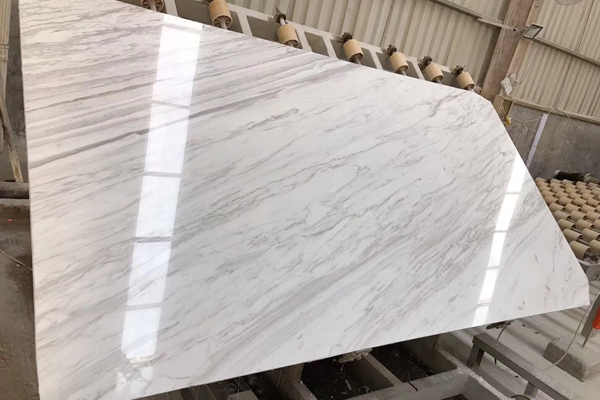 schöner weißer marmor naturstein